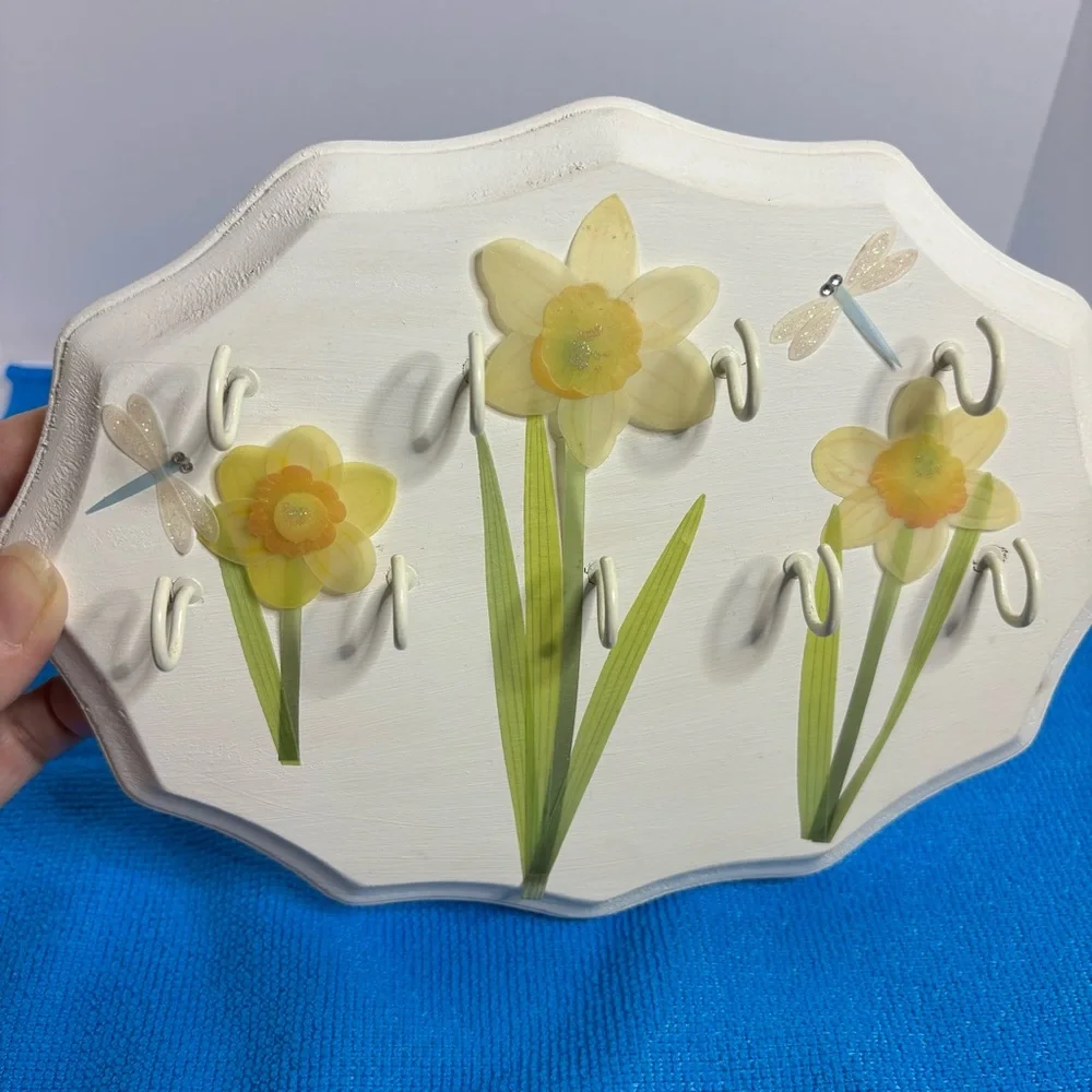 Yellow and White Floral Wall Hooks